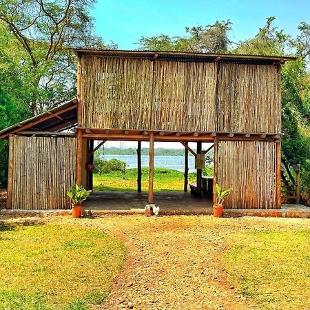 Murchison Giraffe Camp Hotel Paraa Exterior photo